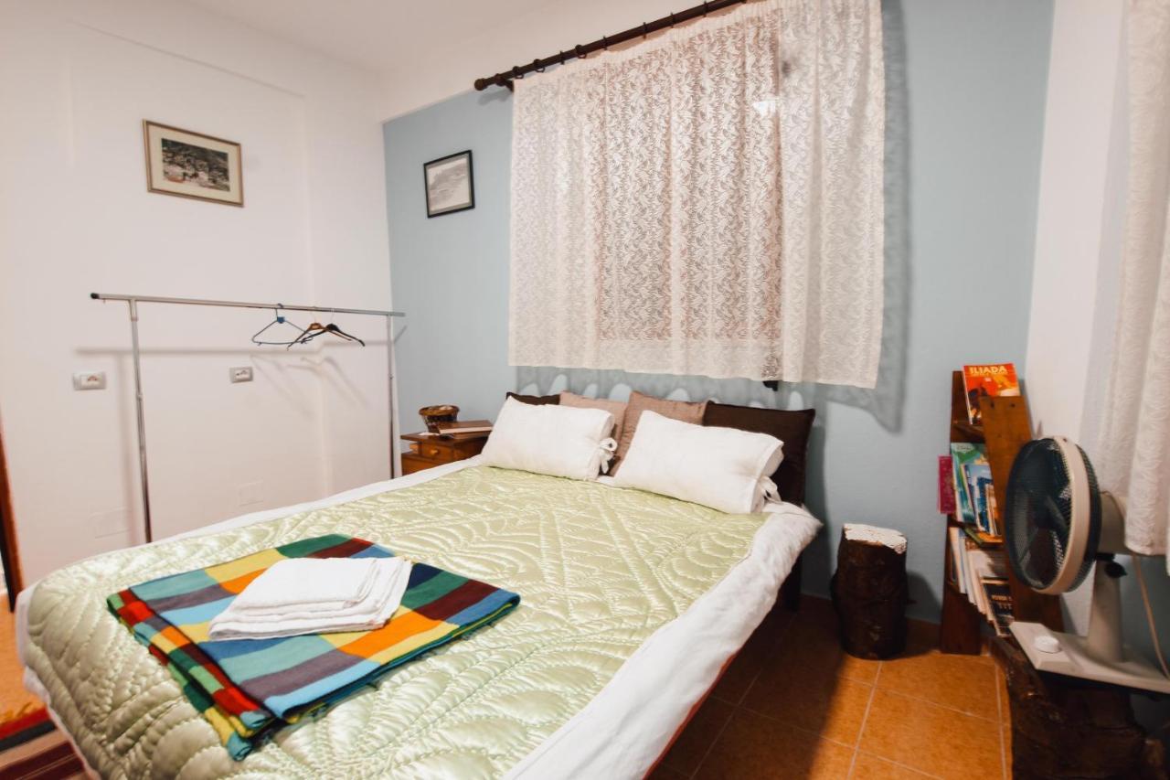 Bb Traditional Apartment Gjirokastër Extérieur photo