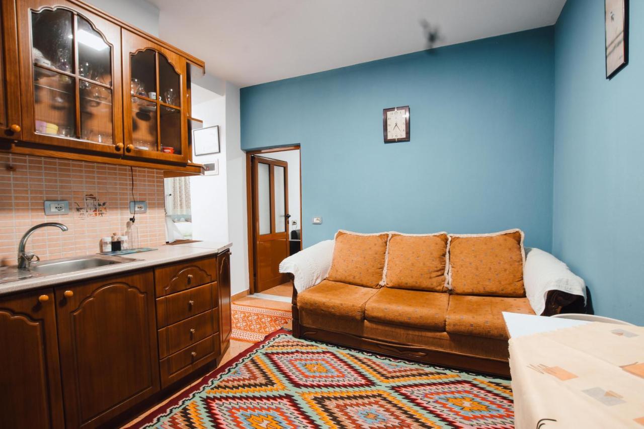 Bb Traditional Apartment Gjirokastër Extérieur photo